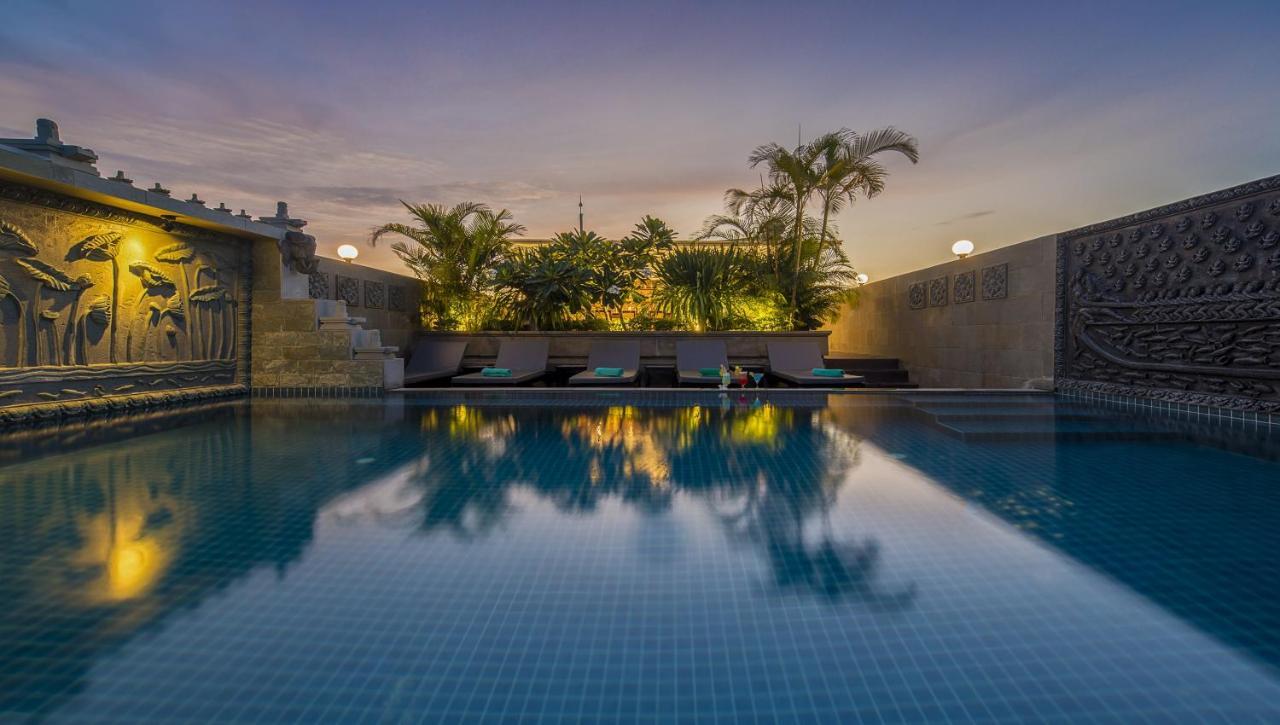 The Grand Cyclo Boutique Suite & Spa Siem Reap Bagian luar foto